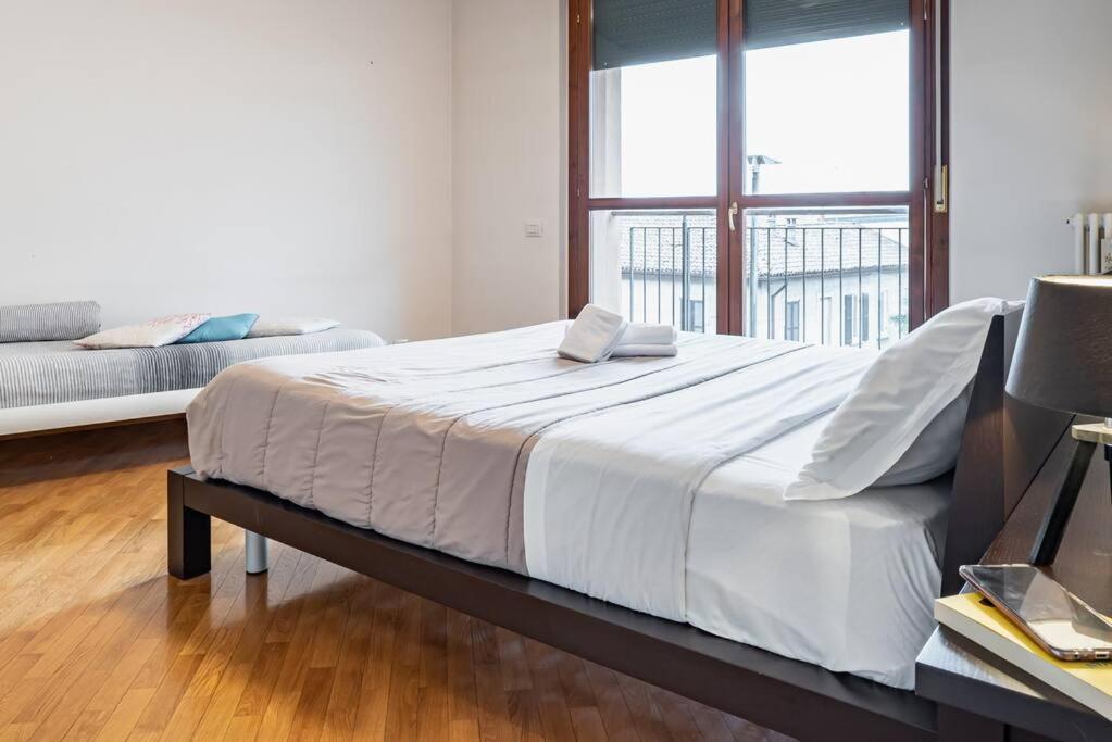 Broletto Park Apartment - Affitti Brevi Italia レッコ エクステリア 写真