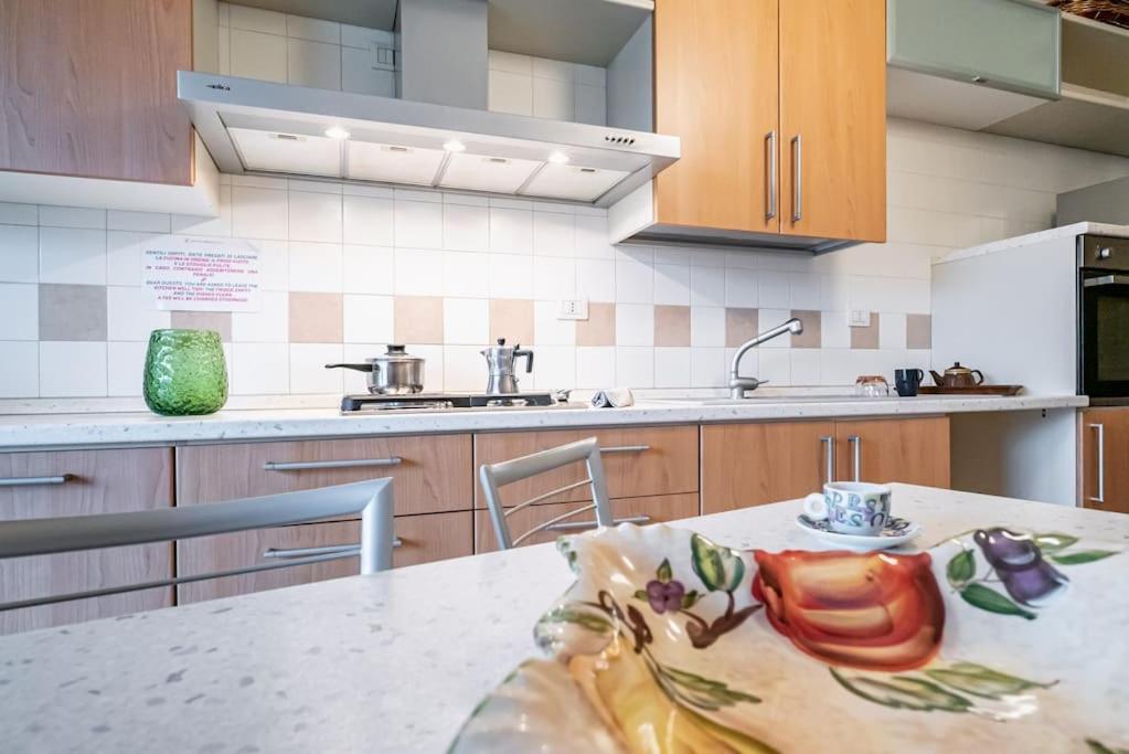Broletto Park Apartment - Affitti Brevi Italia レッコ エクステリア 写真