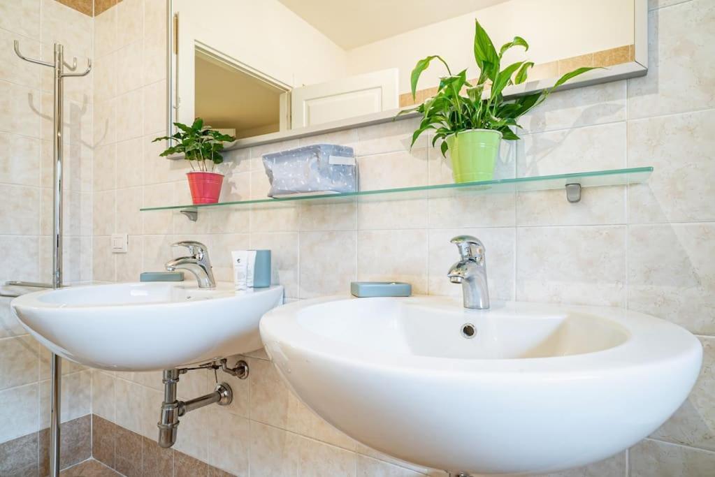 Broletto Park Apartment - Affitti Brevi Italia レッコ エクステリア 写真