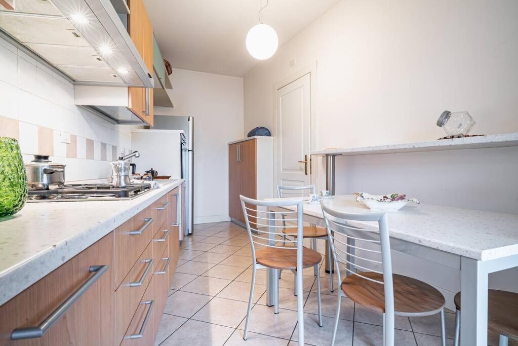 Broletto Park Apartment - Affitti Brevi Italia レッコ エクステリア 写真